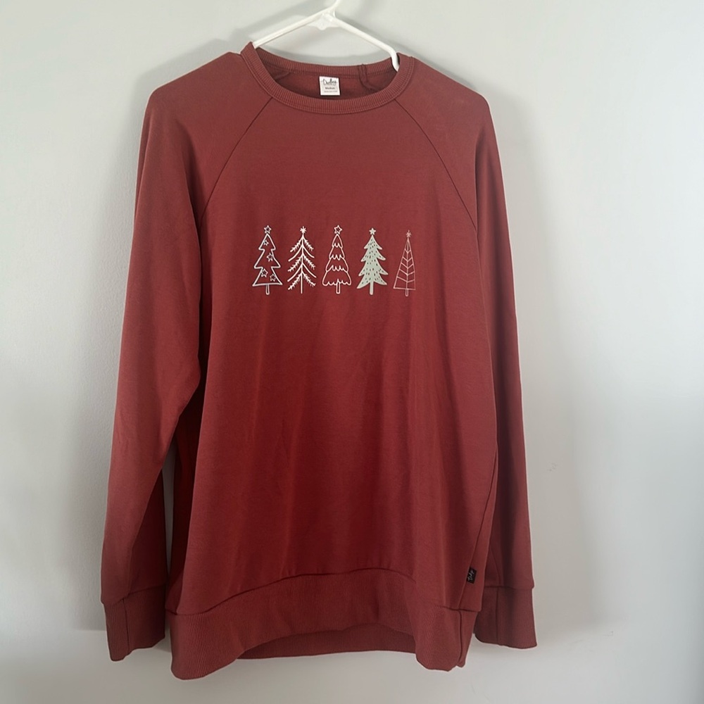 Orange Christmas tree bamboo shirt size medium